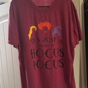 Halloween t shirt, hocus pocus, excellent condition